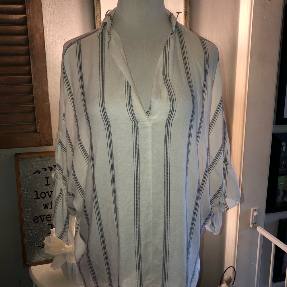 🌺🌺Gibson Latimer blouse